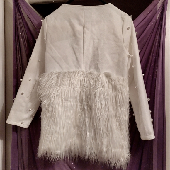 Large SHEIN White Pearl Beaded/Faux-Fur Cardigan - Picture 2 of 2